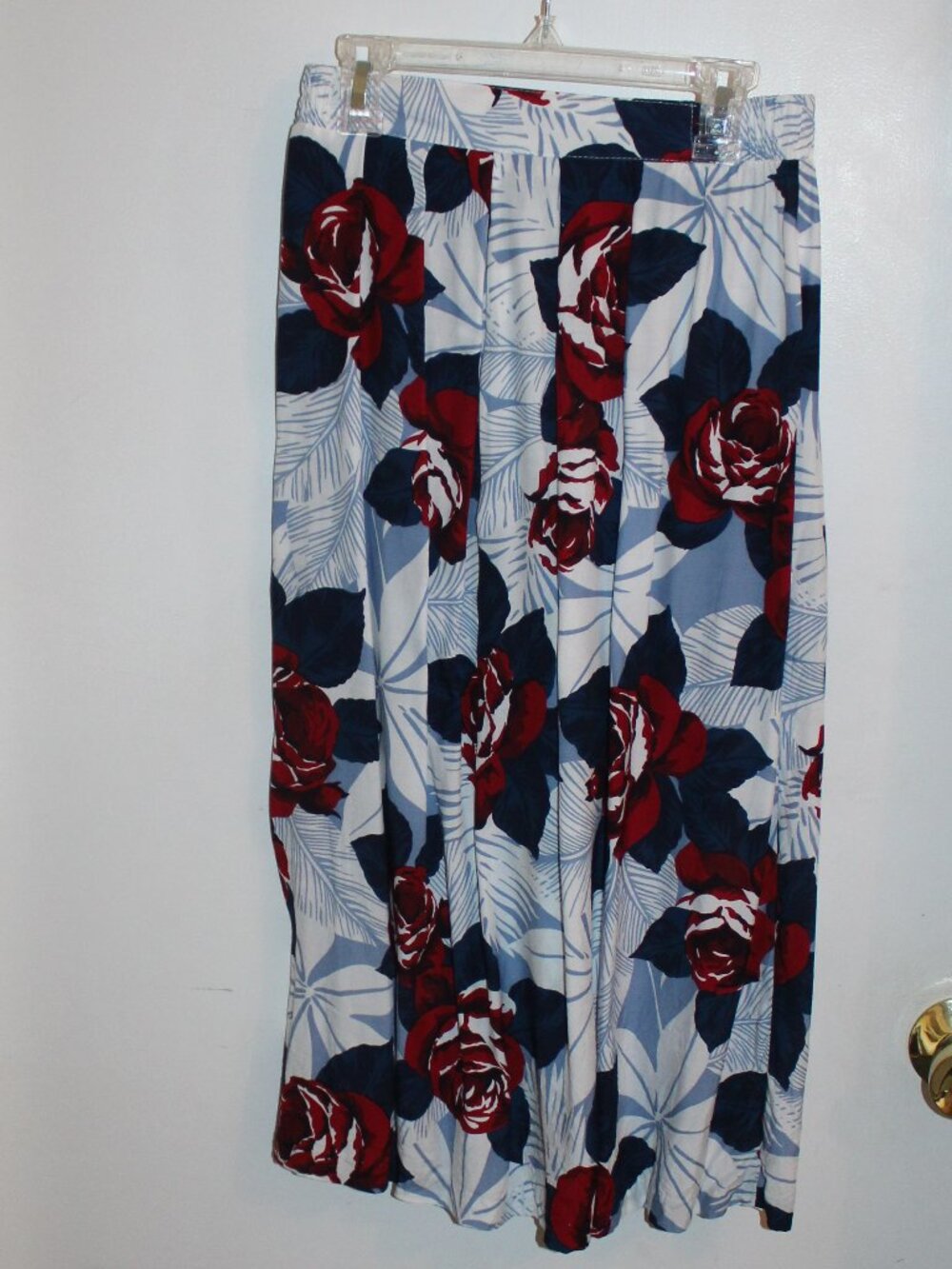 Vintage Maggie McNaughton floral print maxi skirt Size 6 Petite